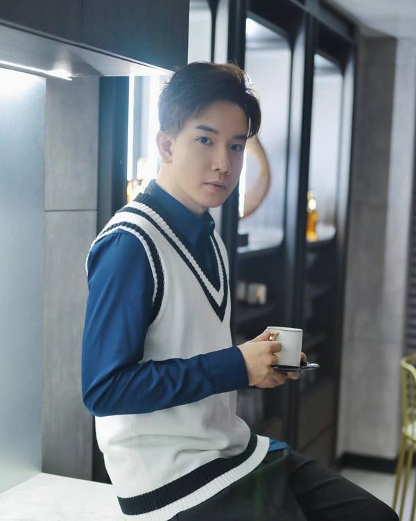 龔嘉欣「細佬」遊泰被提醒要小心 狂掃人氣公仔Labubu：抽中人生第一隻隱藏版 