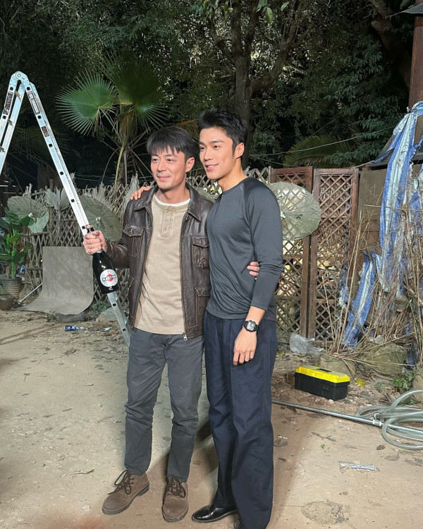 丁子朗備受TVB力捧返內地拍劇 與頂級男神合照惹網友羨慕!