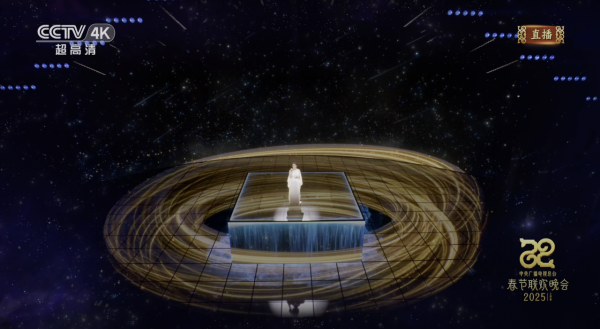 王菲激罕現身春晚 網民大讚被靚聲「超渡」！髮際線腮紅妝登熱搜料掀潮流 