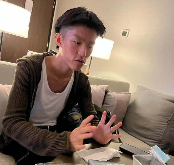 林曉峰康子妮21歲大仔林寶高大有型蛻變日系型男！打扮時尚獲網民激讚：可以出道