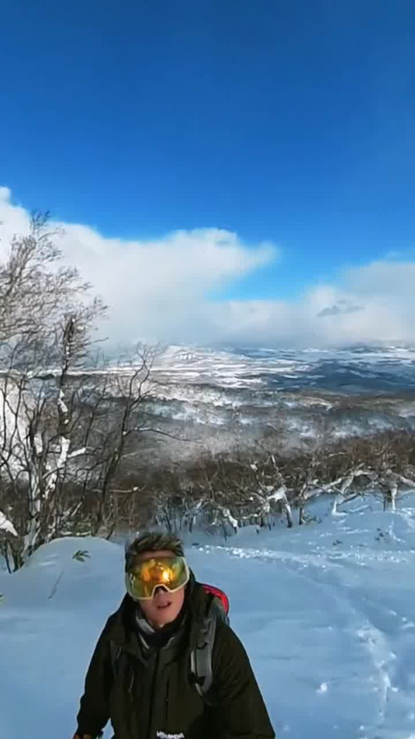 謝霆鋒日本滑雪型爆自拍炫技！三父子同框照罕有曝光 驚見仔仔高過爸爸 