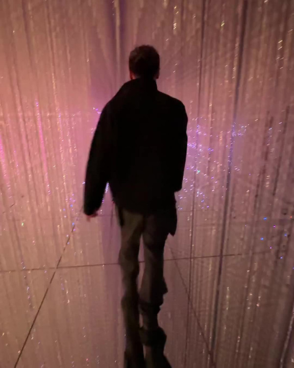 胡定欣元宵節無預警公布戀情 孖年下男友日本雪地放閃:親愛的