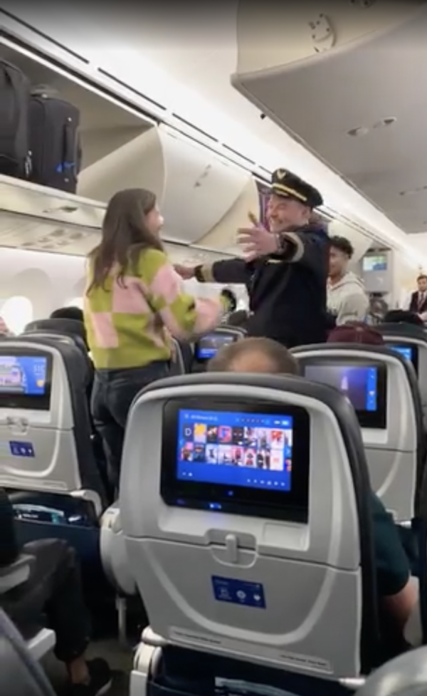 機師表白美女KOL！餐紙留一句英文勁浪漫！寫漏1點結局大反轉！ 