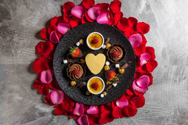 尖沙咀海景扒房推出情人節套餐    夏多布里昂牛柳／焗波士頓龍蝦／心形紐約芝士餅