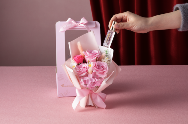 附早鳥優惠！逾10間情人節蛋糕推介2025   高貴鏡面／3D卡通／星球立體蛋糕