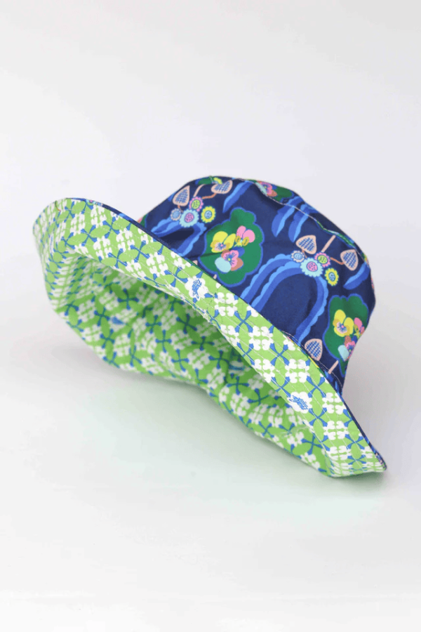 馬來西亞手信｜超市必買零食、小資女精品/藥妝！榴槤朱古力/媽咪麵/人氣包包 