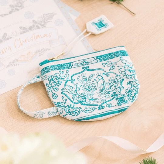 馬來西亞手信｜超市必買零食、小資女精品/藥妝！榴槤朱古力/媽咪麵/人氣包包 