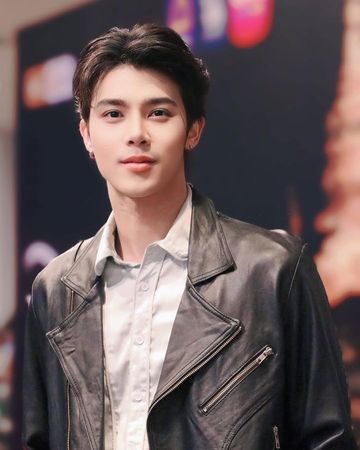 TVB花旦曼谷素顏被網民偶遇！無懼王星事件遊泰 網上做1事感動Fans！ 