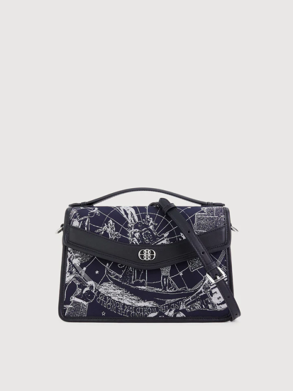 馬來西亞手信｜超市必買零食、小資女精品/藥妝！榴槤朱古力/媽咪麵/人氣包包 