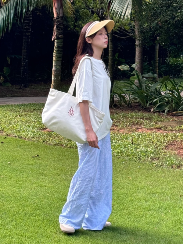 馬來西亞手信｜超市必買零食、小資女精品/藥妝！榴槤朱古力/媽咪麵/人氣包包 