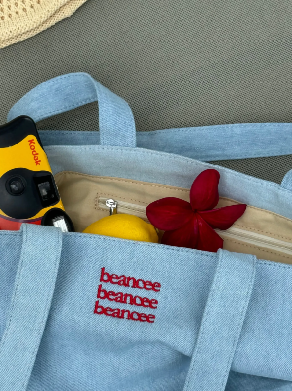 馬來西亞手信｜超市必買零食、小資女精品/藥妝！榴槤朱古力/媽咪麵/人氣包包 