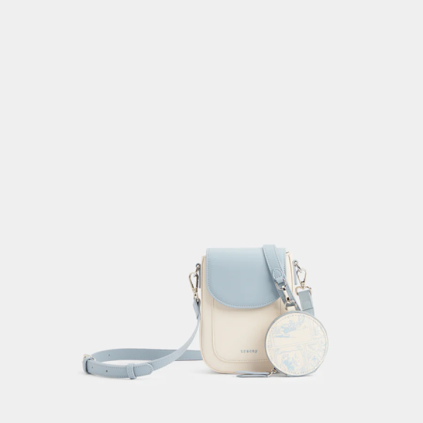 馬來西亞手信｜超市必買零食、小資女精品/藥妝！榴槤朱古力/媽咪麵/人氣包包 