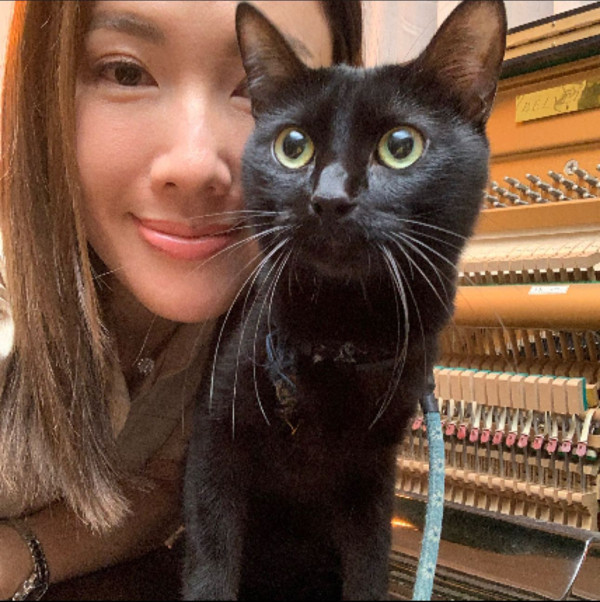 李施嬅生圖流出超驚艷網民讚高智感美貌 一舉動揭私下真實人品惹熱議