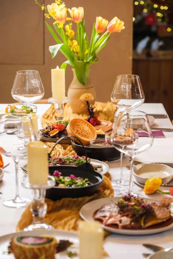 Sip Up西皮葡萄藝術餐廳(圖片來源:小紅書@Sip Up西皮葡萄藝術餐廳) Sip Up西皮葡萄藝術餐廳(圖片來源:小紅書@Sip Up西皮葡萄藝術餐廳)