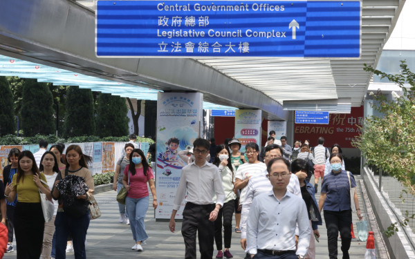 外間亦有聲音建議公務員凍薪。（圖片來源：HKET圖片庫）