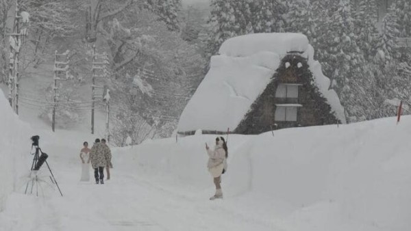 網民呻外遊港人5大失禮行為!小朋友升降機狂跳遭日本人勸阻 港爸媽反挑釁:想打架?