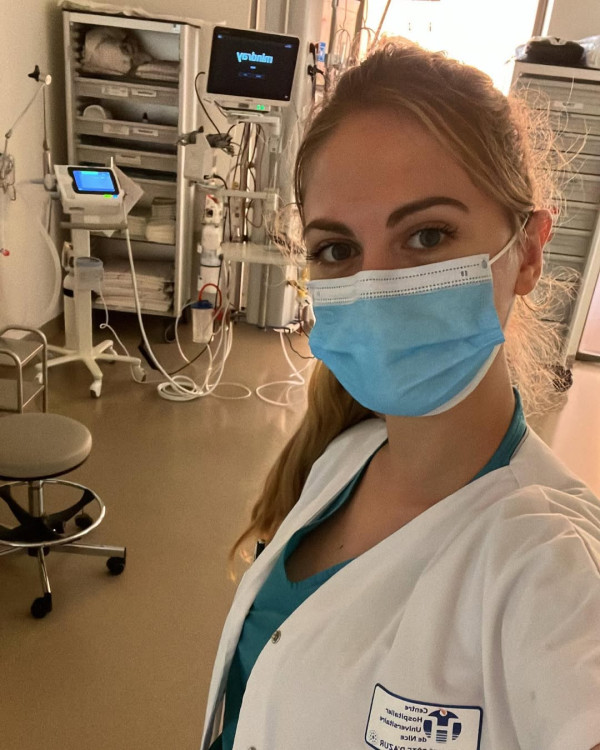 張家朗與法籍劍手女友赴意大利比賽！罕有放閃甜曬合照 