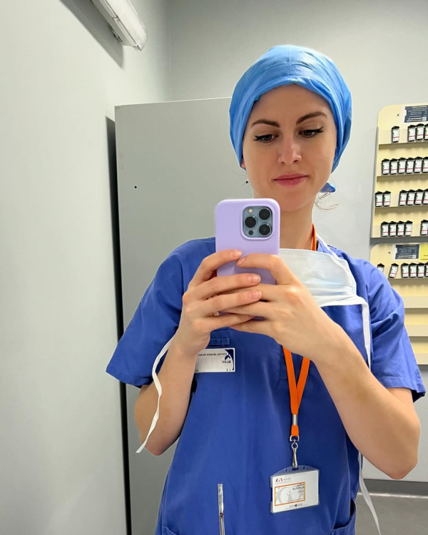 張家朗與法籍劍手女友赴意大利比賽！罕有放閃甜曬合照 