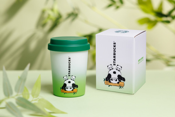 Starbucks「Into the Panda-dise」系列！超可愛熊貓造型星巴克熊／夢幻雪球咖啡杯！