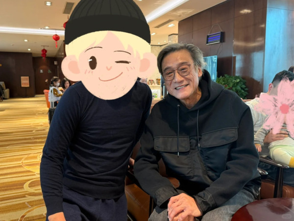內地客日本巧遇梁朝偉獲合照 後面竟有陳奕迅亂入引全網羡慕 