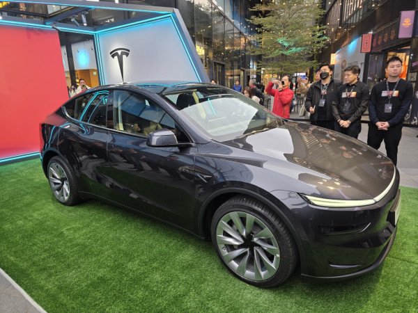 Tesla 香港車款詳情