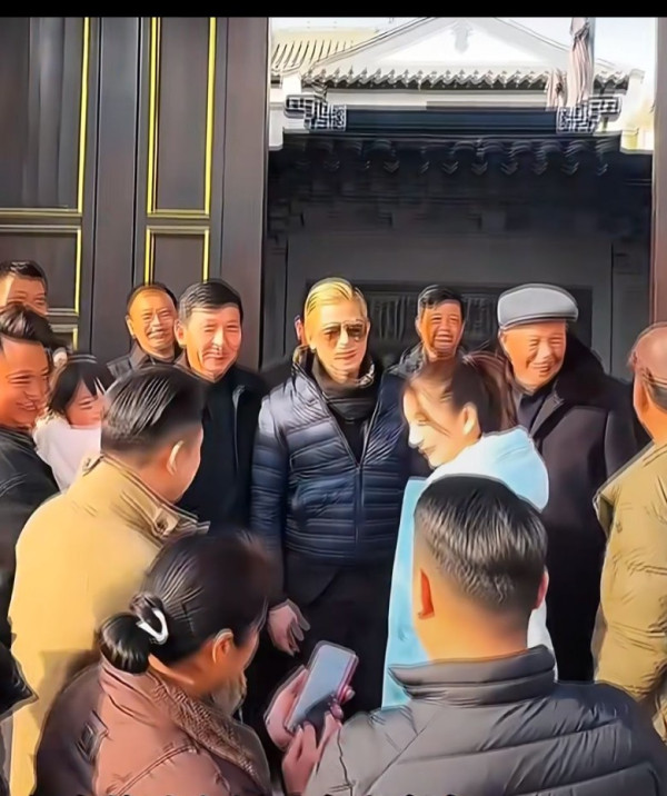 天王郭富城官宣參演《聲生不息》惹騷動 長沙上班生圖曝光 網民讚狀態好超期待