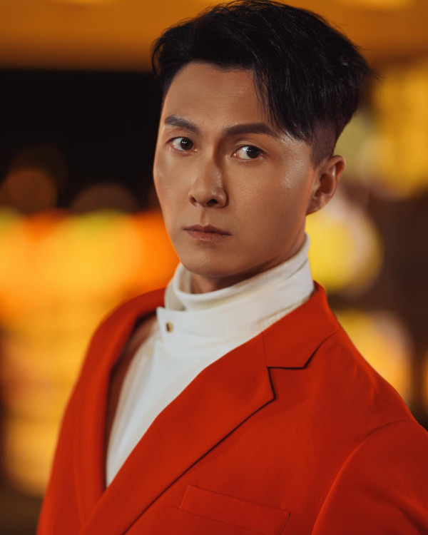 離巢視帝激罕剃光頭減磅演出判若兩人 驚艷同場大導演：就是TVB訓練出來