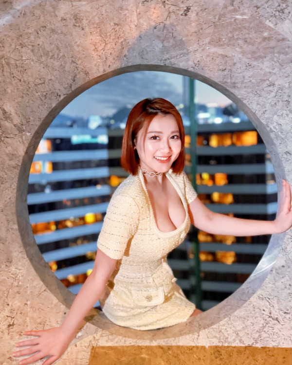 前TVB咪神白雲曬魔鬼身材派福利 轉行做潛水教練 性感照瘋狂挑戰尺度 