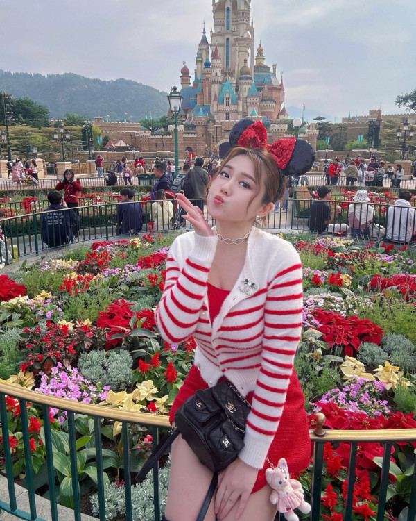 前TVB咪神白雲曬魔鬼身材派福利 轉行做潛水教練 性感照瘋狂挑戰尺度 