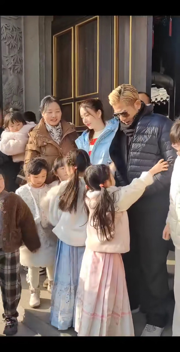 天王郭富城官宣參演《聲生不息》惹騷動 長沙上班生圖曝光 網民讚狀態好超期待