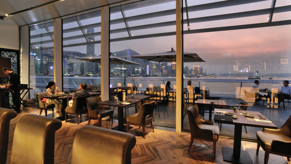 情人節餐廳2025｜慶祝生日餐廳推介！尖沙咀海港城海景餐廳天穴　情人節七道菜套餐歎炭燒A5和牛／海膽壽司／刺身