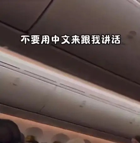 內地男學生燒充氣娃娃釀火警 背後原因及校園告示惹笑網民