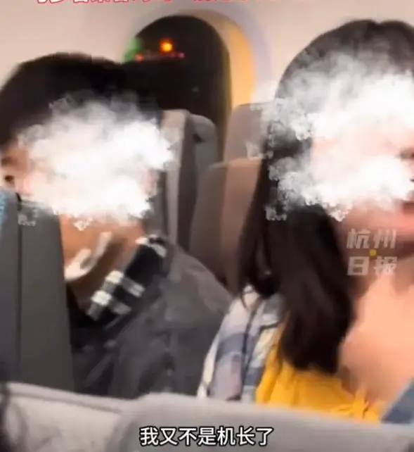 內地男學生燒充氣娃娃釀火警 背後原因及校園告示惹笑網民