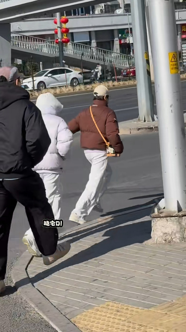 全紅嬋著LV現身北京訓練被捕捉！ 網民計出全身名牌要依個數...留言反應兩極 