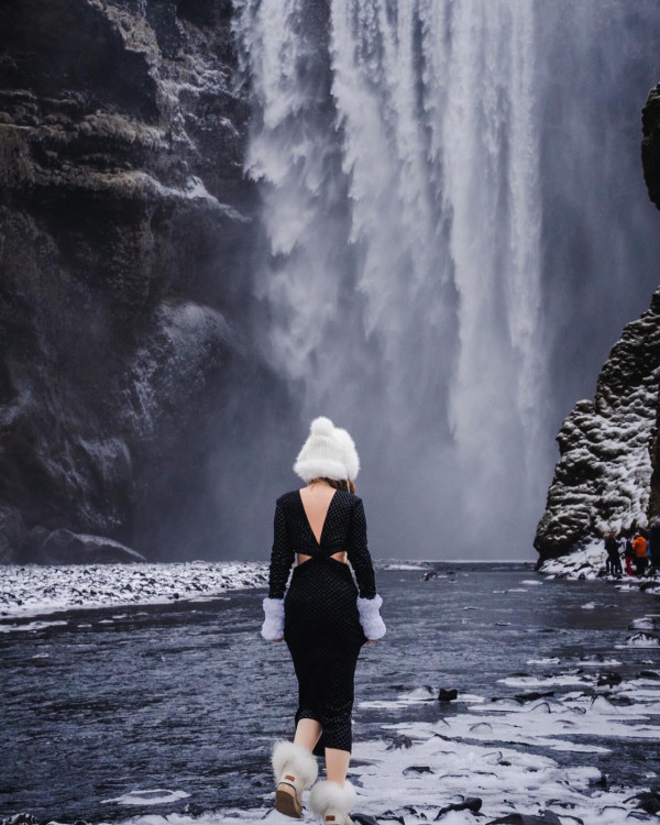 前TVB咪神白雲曬魔鬼身材派福利 轉行做潛水教練 性感照瘋狂挑戰尺度 