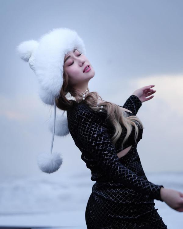 前TVB咪神白雲曬魔鬼身材派福利 轉行做潛水教練 性感照瘋狂挑戰尺度 