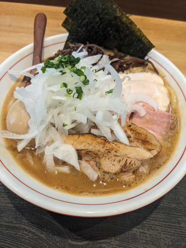 東京拉麵｜東京必食拉麵逾10間推薦！Tabelog高分、米芝蓮推介、Chiikawa拉麵店 