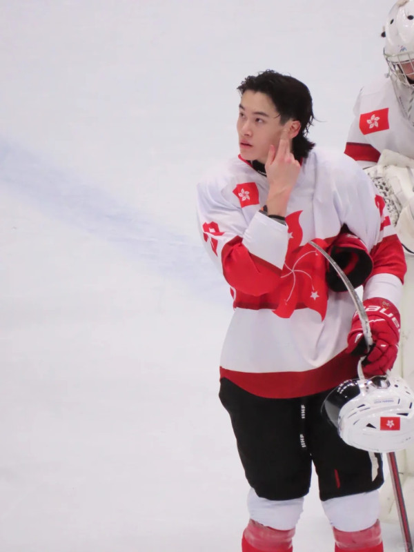 哈爾濱亞冬運 | 靚仔冰球港將小紅書爆紅 年僅18歲 獲讚似《冰之驕子》木村拓哉 