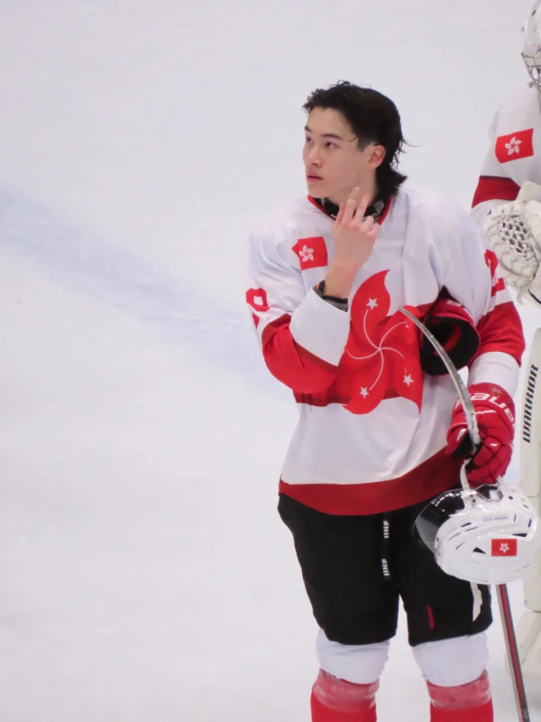 哈爾濱亞冬運 | 靚仔冰球港將小紅書爆紅 年僅18歲 獲讚似《冰之驕子》木村拓哉 
