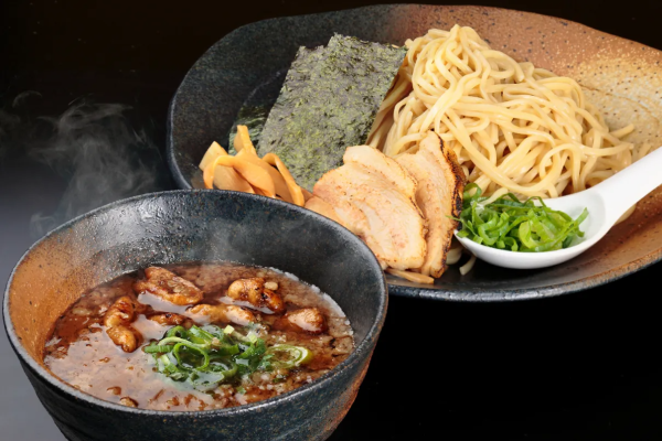 東京拉麵｜東京必食拉麵逾10間推薦！Tabelog高分、米芝蓮推介、Chiikawa拉麵店 