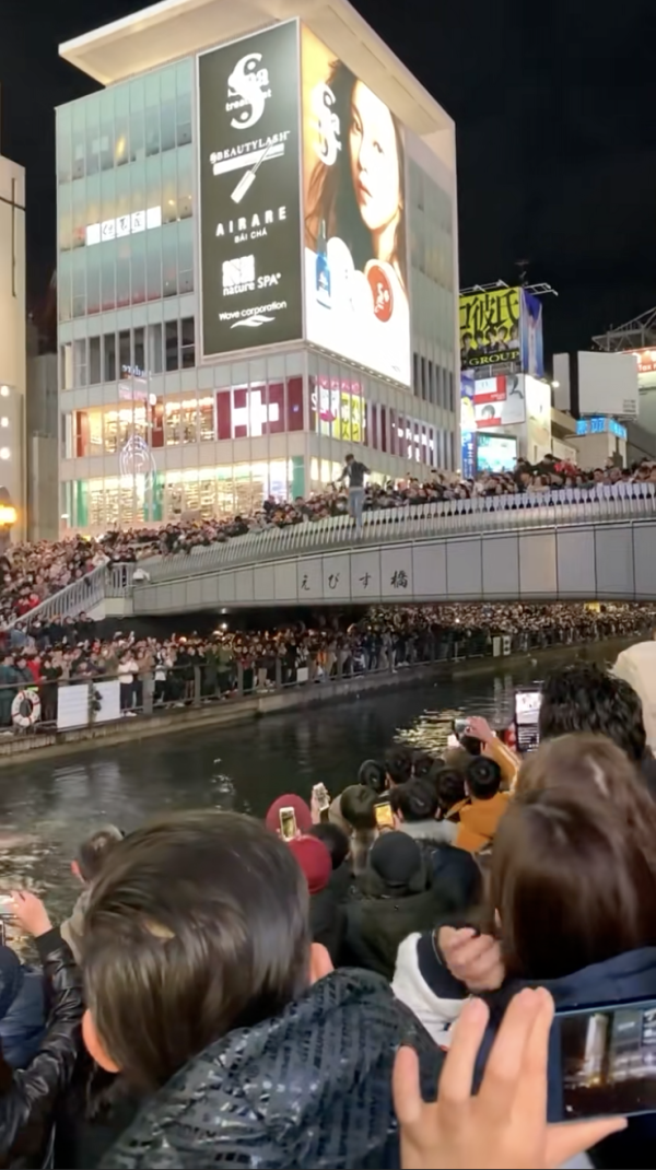 韓國冬季「冰上露營」爆紅 結冰河面搭帳篷 低溫下釣魚/生火煮食 