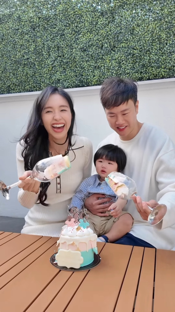 前TVB女星佗B飛馬爾代夫度假 泳裝曬纖瘦身材 上圍明顯升級 