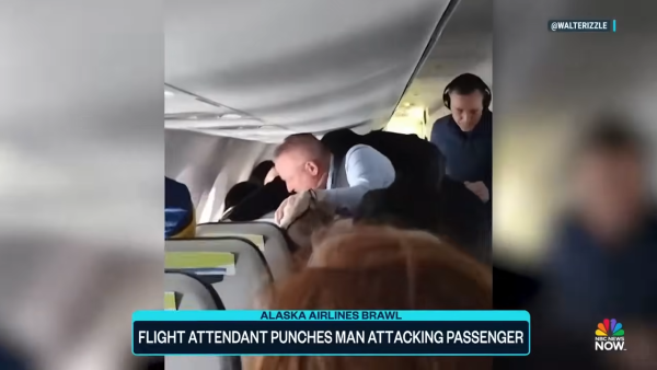 空少保護乘客出拳制伏失控男!超有型外貌爆紅!獲封成熟版美國隊長