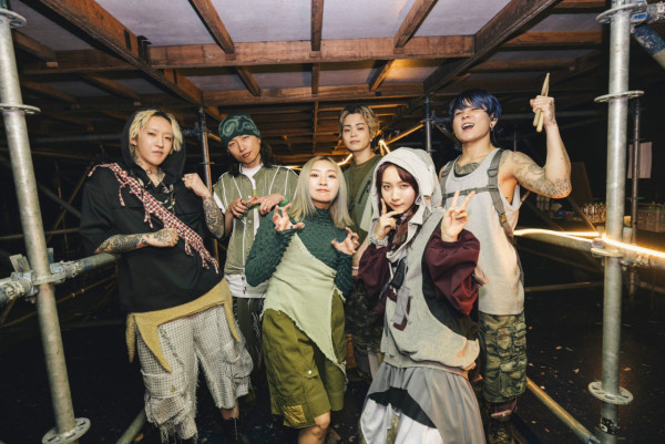 睇YOASOBI演唱會摀耳朵遭網紅公審 台男回覆揭反轉真相獲撐：脾氣真好 