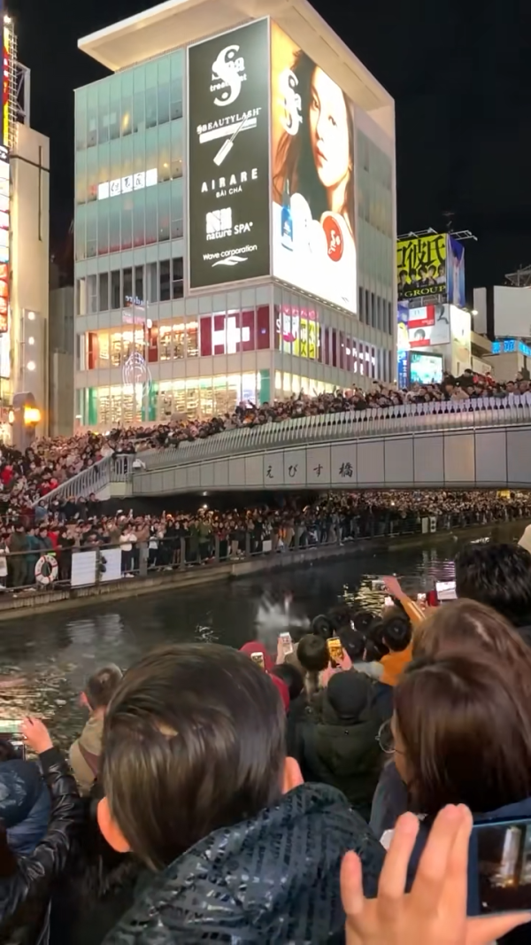 韓國冬季「冰上露營」爆紅 結冰河面搭帳篷 低溫下釣魚/生火煮食 