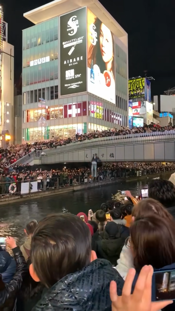 韓國冬季「冰上露營」爆紅 結冰河面搭帳篷 低溫下釣魚/生火煮食 