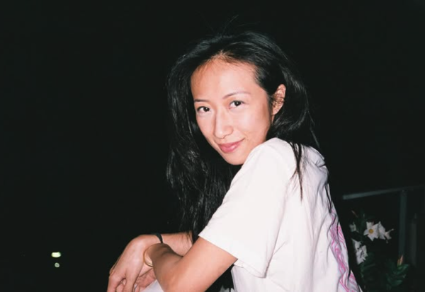 TVB御用童星離巢轉行做超索空姐!公開外藉老公合照!化身旅遊達人