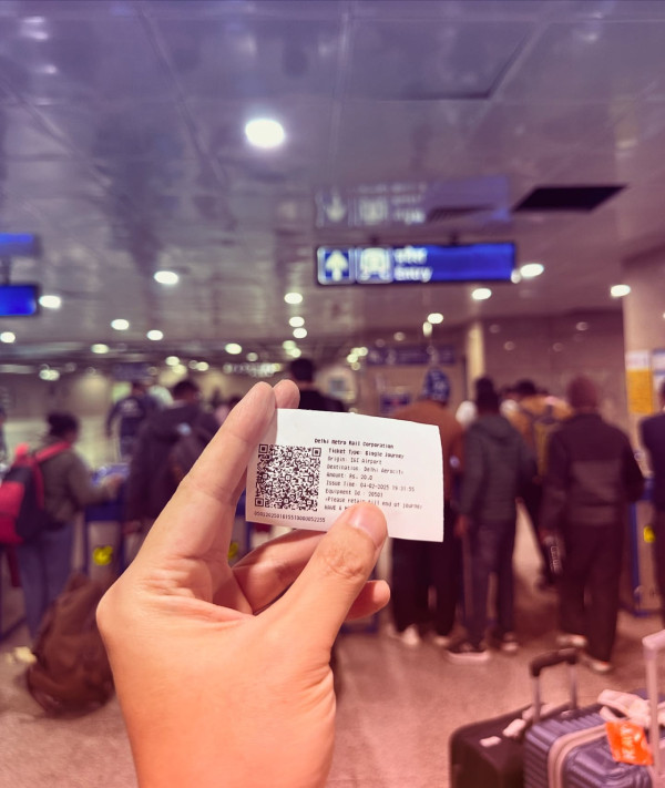 43歲《四葉草》男星印度靜修突剃頭「出家」？ 解釋落髮原因 直言：非常有福氣 