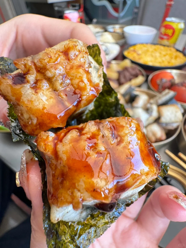 韓牛大叔活鰻魚炭火燒肉（圖片來源：小紅書＠韓牛大叔活鰻魚炭火燒肉）