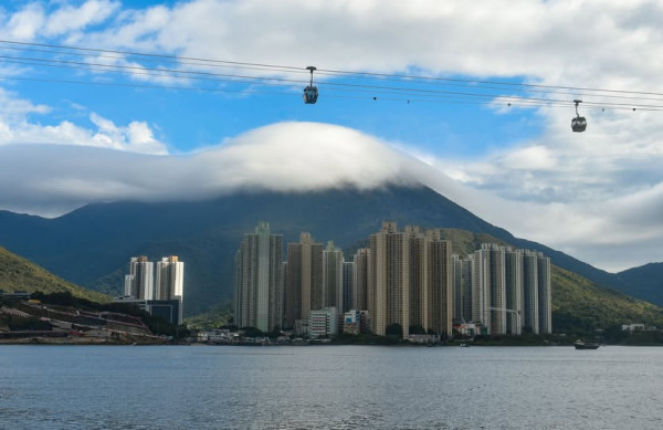 港版富士山！大東山變「雪山」天文台拆解1原因形成山帽雲